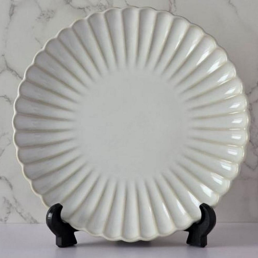 4 The Pioneer Woman Collette Stoneware Scalloped Edge Dinner Plates